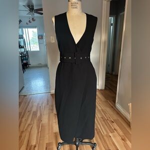 Modern Citizen Jisoo Wrap Midi Dress size unknown.